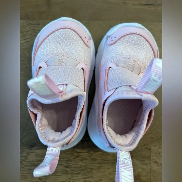 Nike Kids Light Pink Sneakers Size 4C - Picture 6 of 8